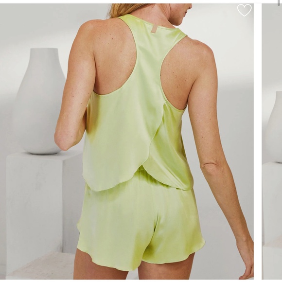 lunya Other - LUNYA NWT Washable Silk Short Pajama Set, Tulip Back in Equanimity Sky Size S